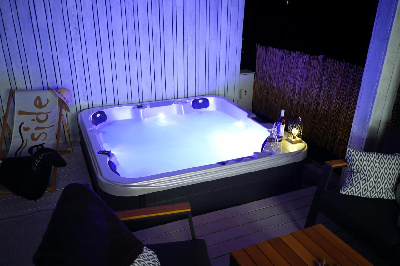Boutique Style Eco-Beachhouse, Private Jacuzzi Privlaka  Zewnętrze zdjęcie